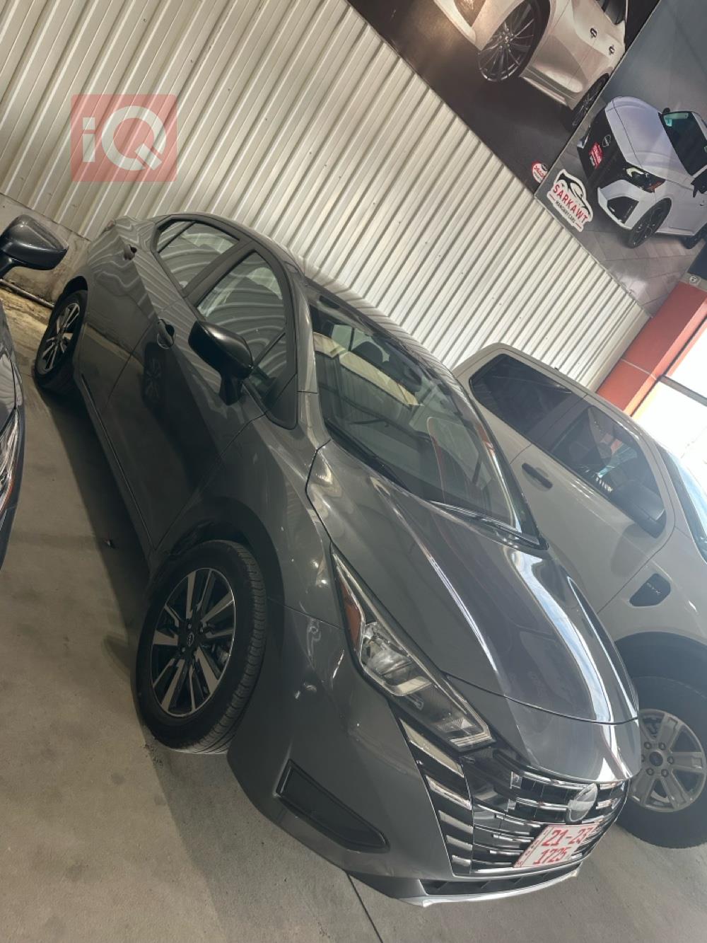 نيسان فيرسا